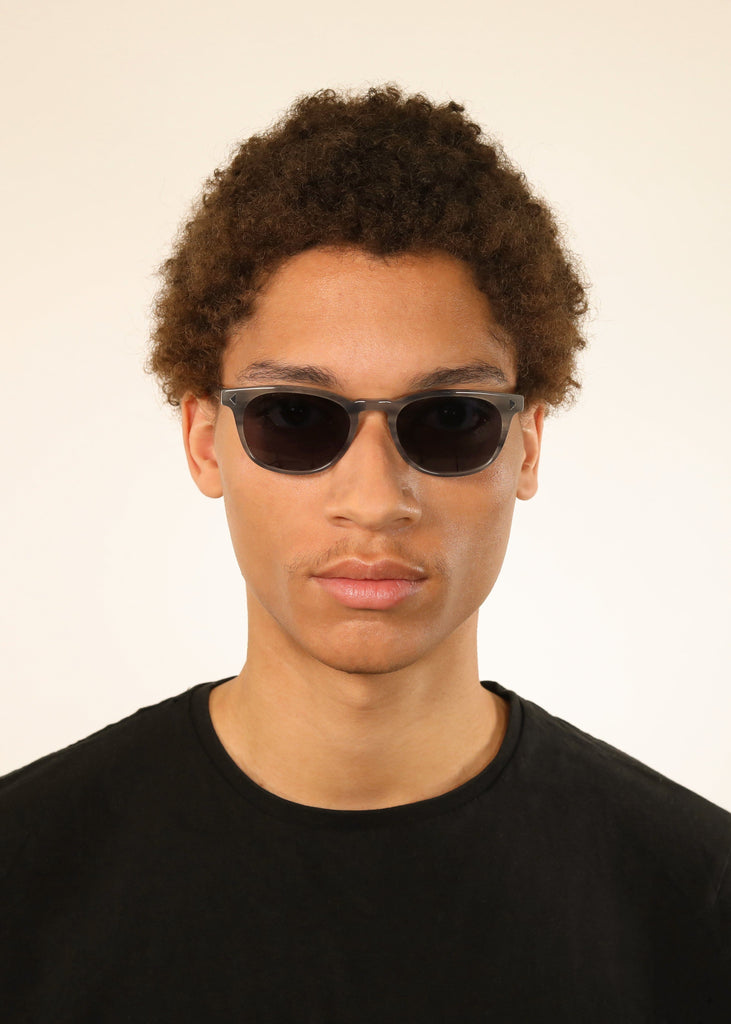 Quinton PRYZMEYEWEAR 