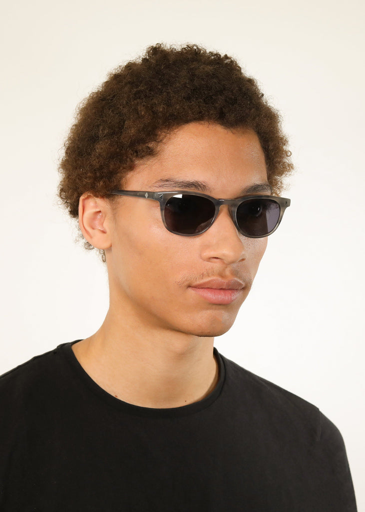 Quinton PRYZMEYEWEAR 